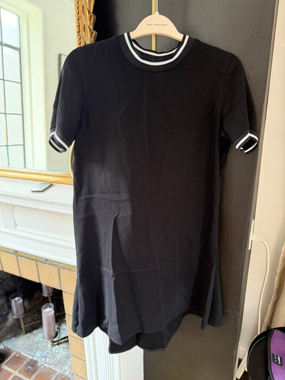 Slate & Willow Short Sleeve Black Dress - Size M